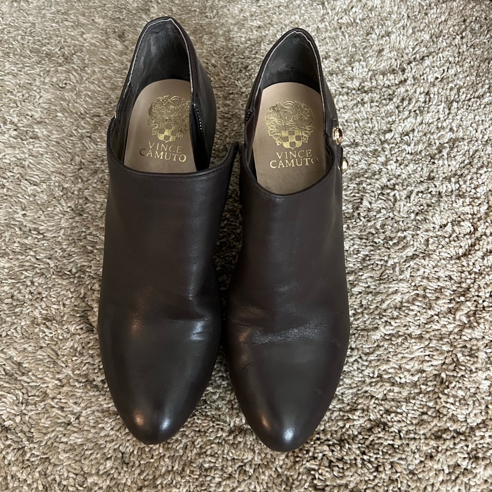 Vince Camuto booties in size 8